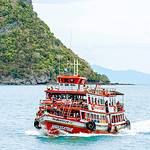 Angthong National Marine Park by Big boat